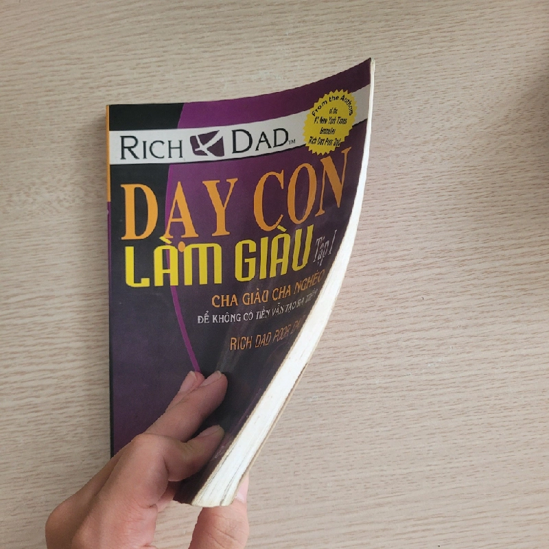 Dạy con làm giàu: Để không có tiền vẫn tạo ra tiền (Cha giàu cha nghèo)<br>Robert T. Kiyosaki & Sharon L. Lechter 539563