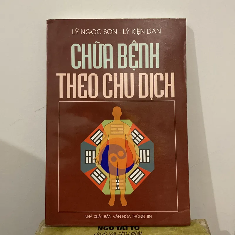 CHỮA BỆNH THEO CHU DỊCH (XB  2002) 591761