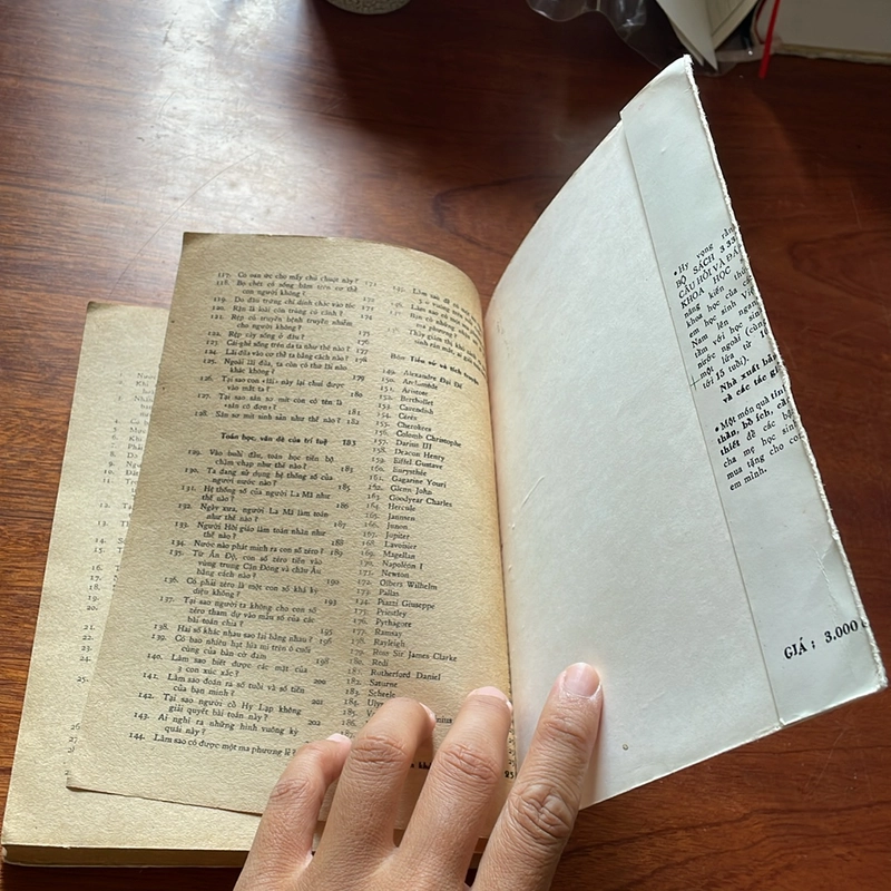 II Sách Khoa Học: Biển _ Cái Nôi Của Sự Sống - Lý Thái Thuận - 1990 498399