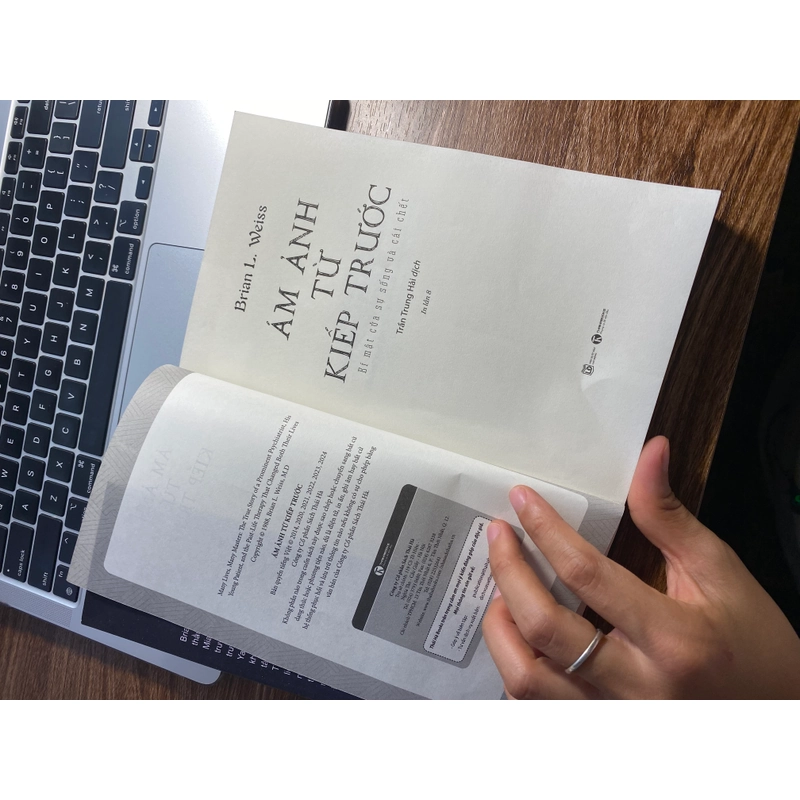 ÁM ẢNH TỪ KIẾP TRƯỚC | BRIAN L WEISS | SÁCH MỚI 90% 531476