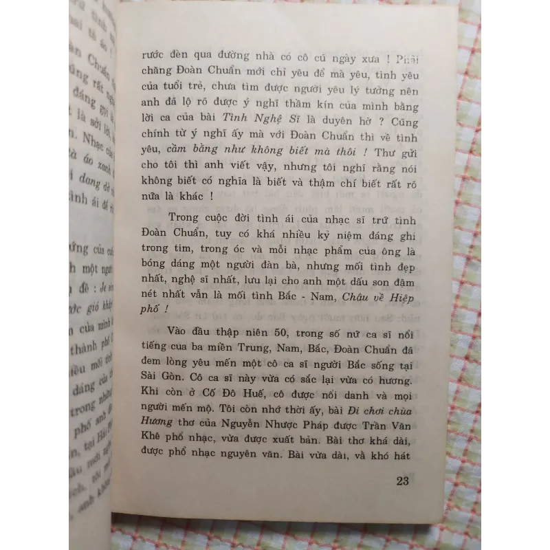 CHUYỆN TÌNH CÁC NHẠC SĨ TIỀN CHIẾN • Bản in năm 1996 763793
