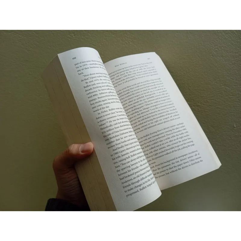 The snowball Warren buffet sách ngoại văn tiếng Anh english book  763548