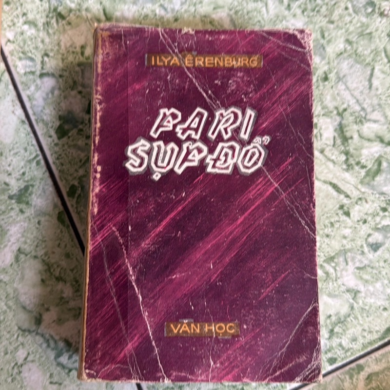 Pari sụp đổ 475676