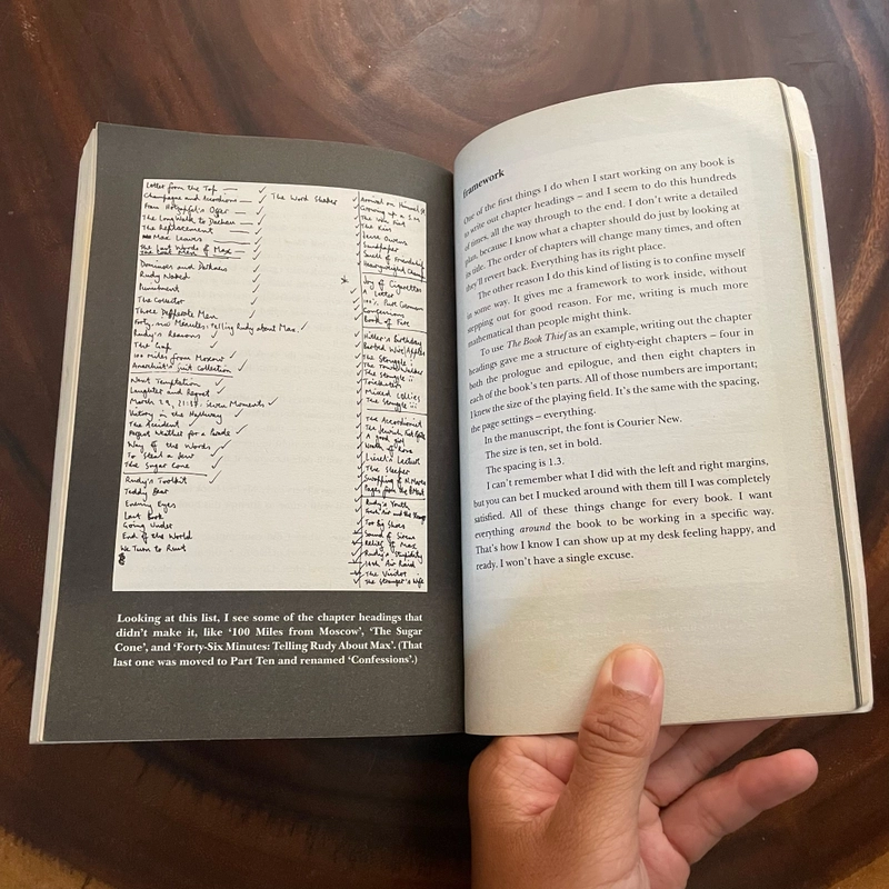 II English Book: The Book Thief - Markus Zusak - 2016  443036
