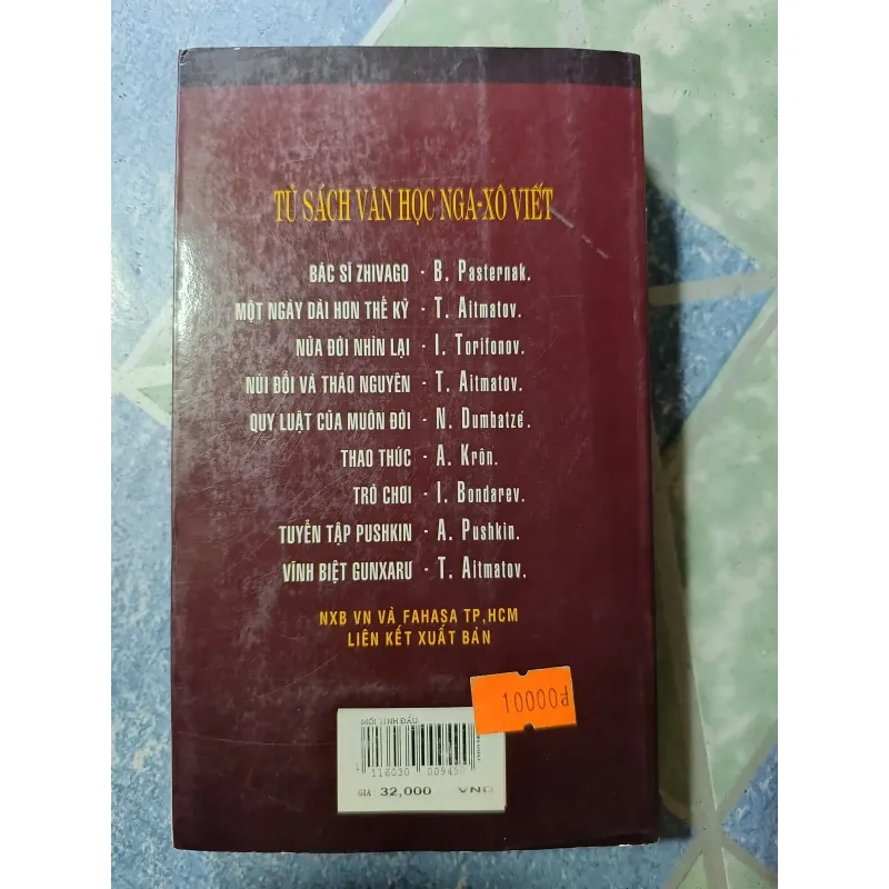 Tủ sách văn học Nga - Xô Viết 993606