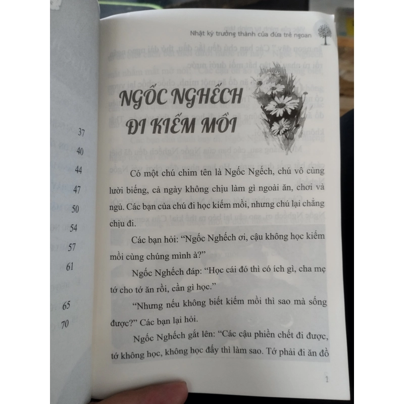 sách có tựa đề "Việc của mình tự mình làm"   546349