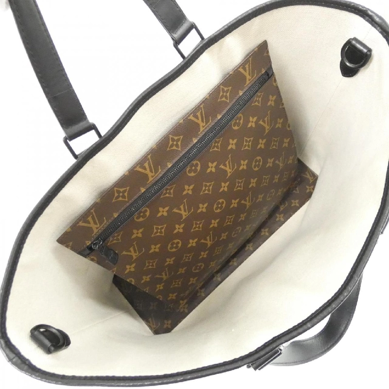 Túi xách cuối tuần Monogram Macassar GM M45733 của Louis Vuitton 611164