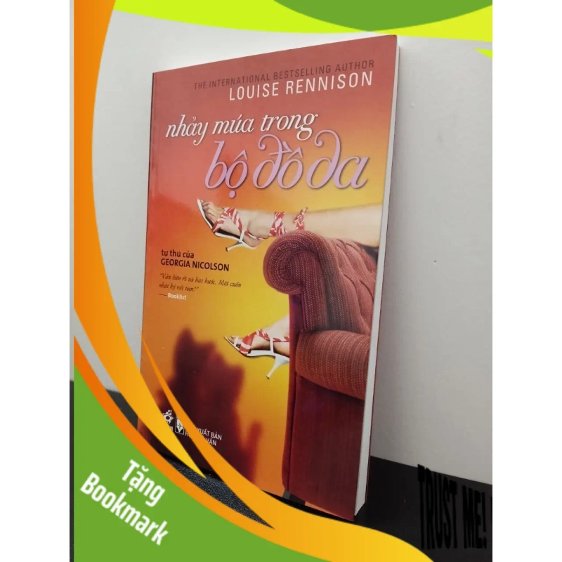 (TẶNG BOOKMARK) Nhảy Múa Trong Bộ Đồ Da Louise Rennison New 100% RBK.ASB2702 949448