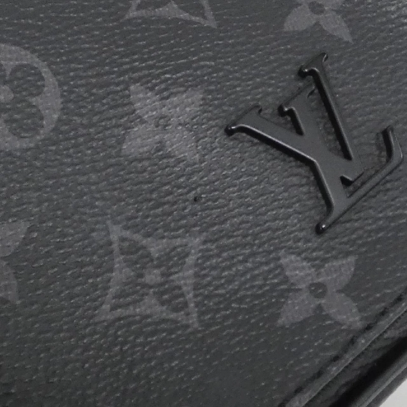 Túi xách vai Louis Vuitton Monogram Eclipse District PM M44000 612516