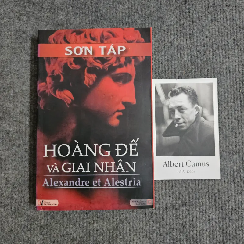 Hoàng đế và giai nhân - sơn táp 974578