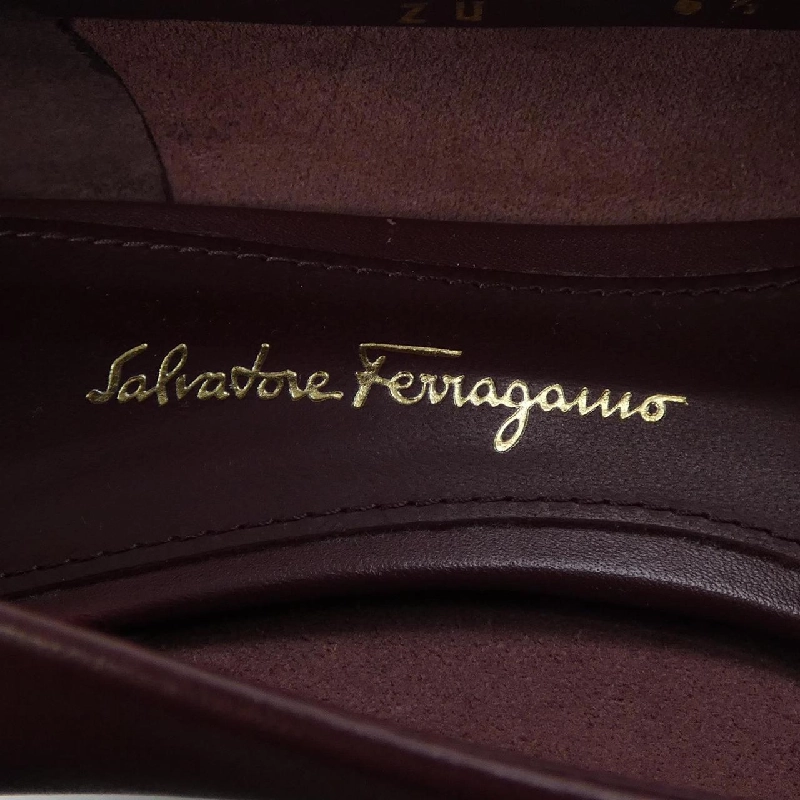Giày cao gót SALVATORE FERRAGAMO ZU - Hàng hiệu Chính hãng 829009