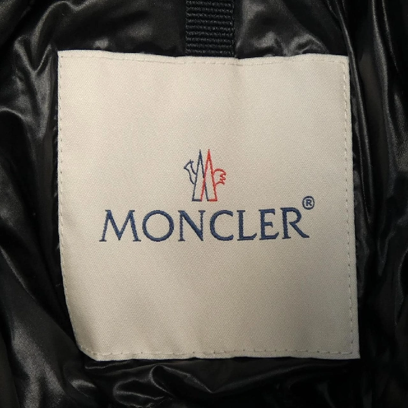 Áo khoác MONCLER LINS - Hàng hiệu Chính hãng 822102