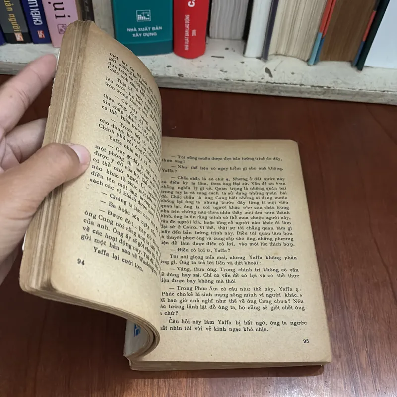 II Tựa sách: Ông Đại Sứ - MORRIS L. WEST - 1989 603057