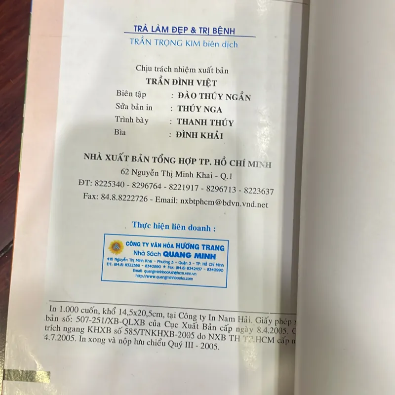 TRÀ LÀM ĐẸP VÀ TRỊ BỆNH - sách sức khoẻ dinh dưỡng - CHỦ BIÊN VÂN VŨ  1038195