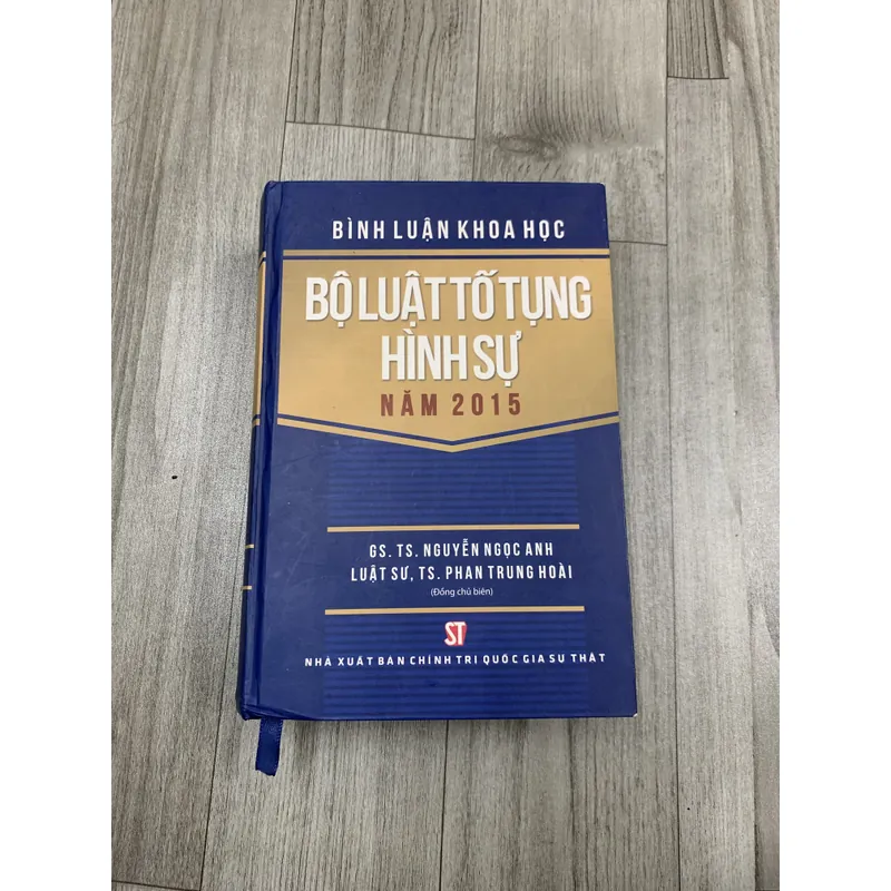 Bình luận khoa học bộ luật tố tụng hình sự năm 2015. Bìa cứng. 3a5 655270
