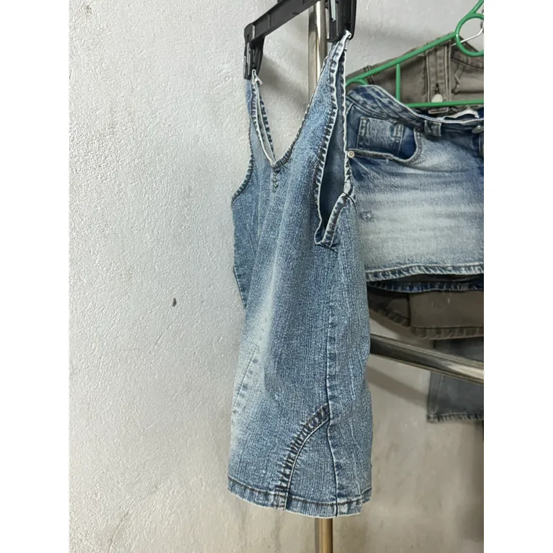 Áo dây hoạ tiết jean phong cách độc đáo 553319