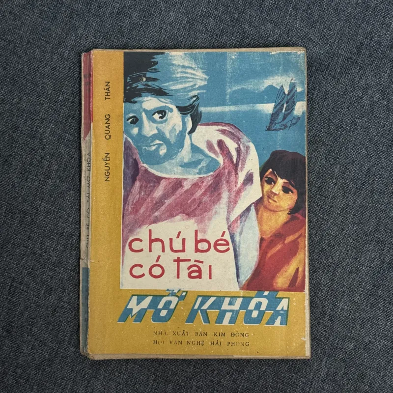 Chú bé có tài mở khoá - Nguyễn Quang Thân 1035487