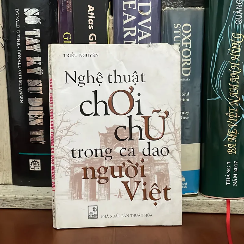 II Tựa sách: Nghệ Thuật Chơi Chữ Trong Ca Dao Người Việt - Triều Nguyên 562836