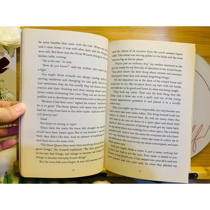 [Sách tiếng Anh 2hand] Like new 90% -  ❄️ Ophelia and the Marvelous Boy – Karen Foxlee 💫 701655