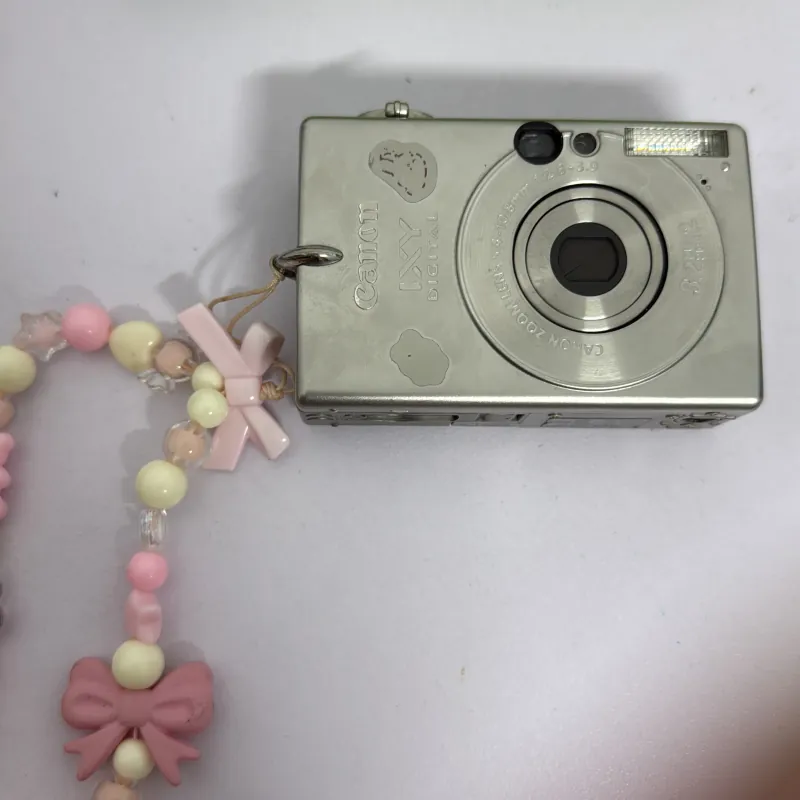 CANON IXY DIGITAL30(canon zoom lens 5.4 - 10.8 mm | 1:2.8 - 3.9 | 3.2 Mega pixels) 927093