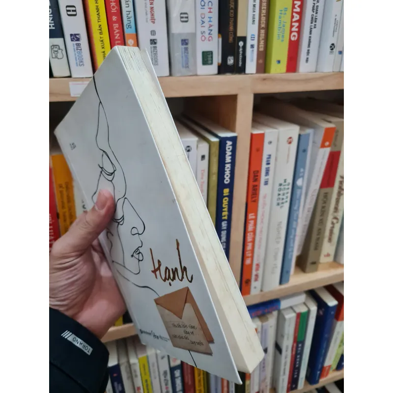 Hạnh - Vương Thúy An, mới 70% (2 trang ở giữa có bẩn do ép hoa) (TSTK) 674317