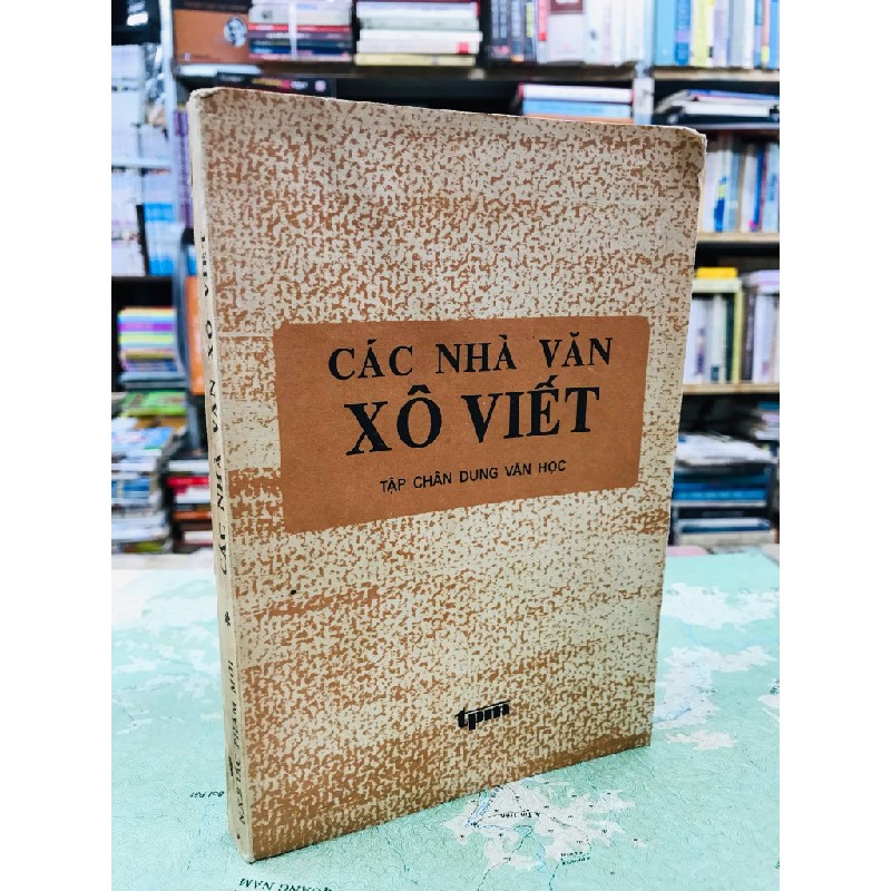 Các nhà văn xô viết - Thuý Toàn tuyển chọn và dịch 136401