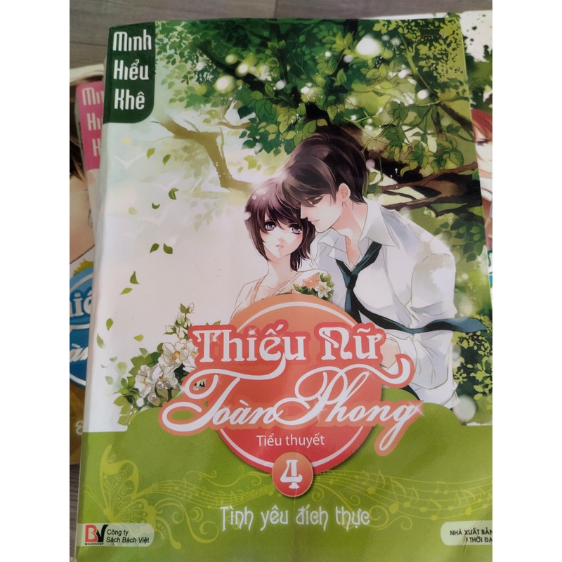 Bộ truyện "Thiếu nữ toàn phong" gồm có 4 tập 70006