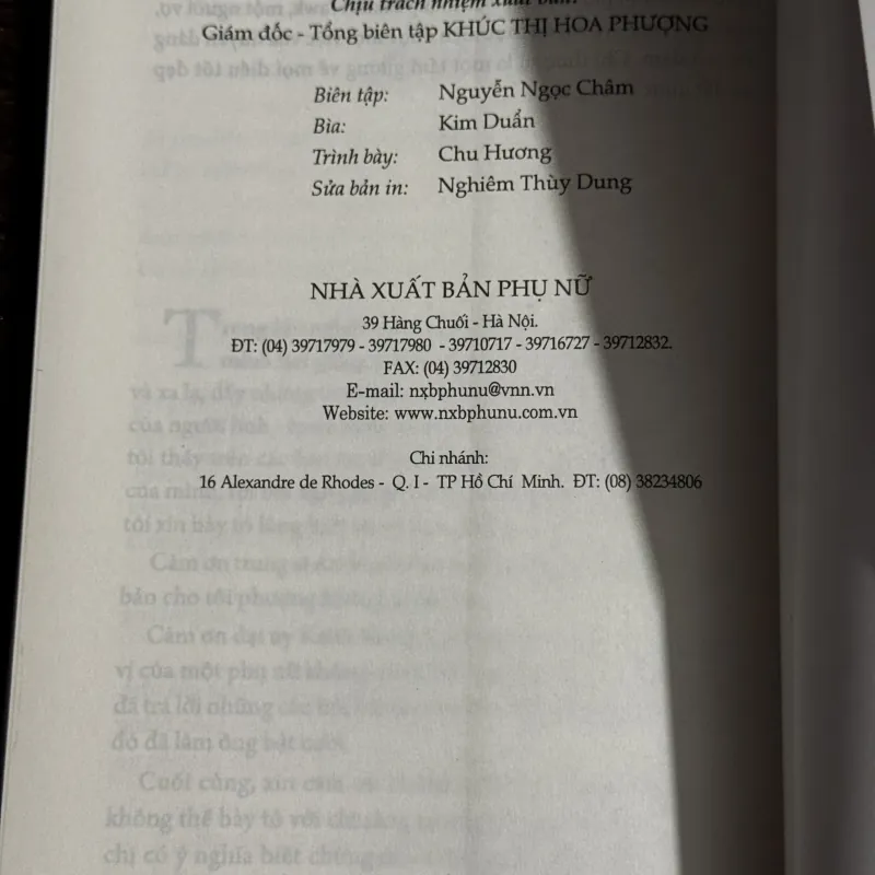 Nữ phi công 758051