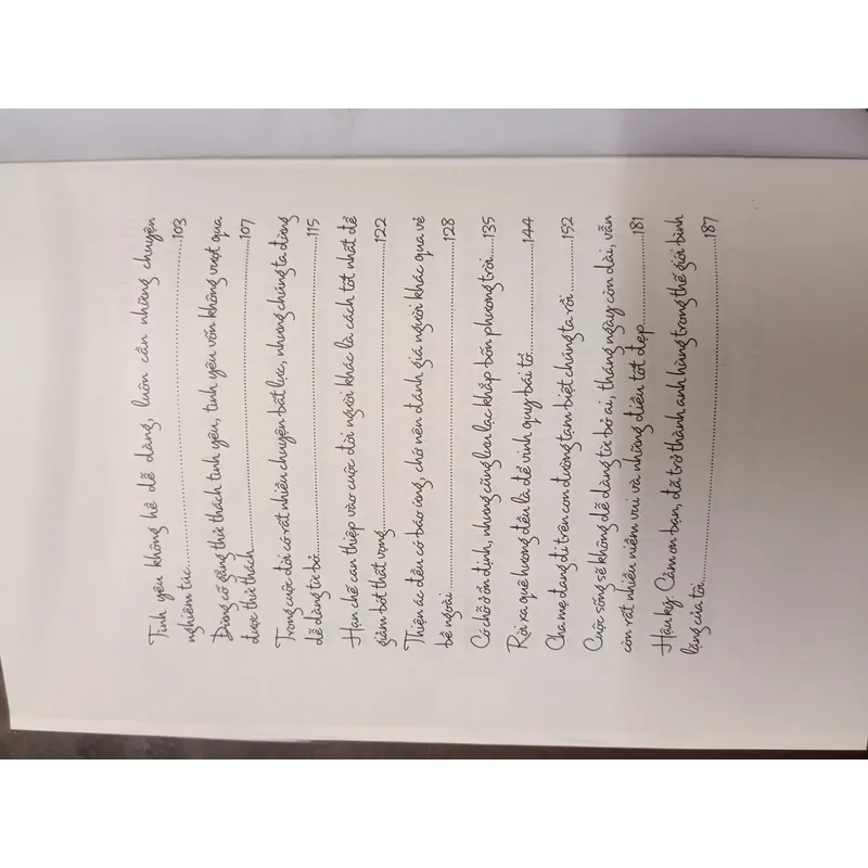 Rồi cũng phải quen với sự cô đơn - Sách cũ - Có postcard + bookmaed 642529