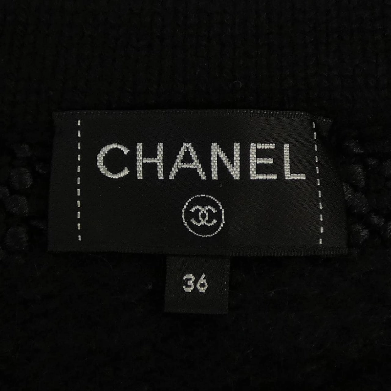 Áo khoác cardigan CHANEL P64787K60711 627695