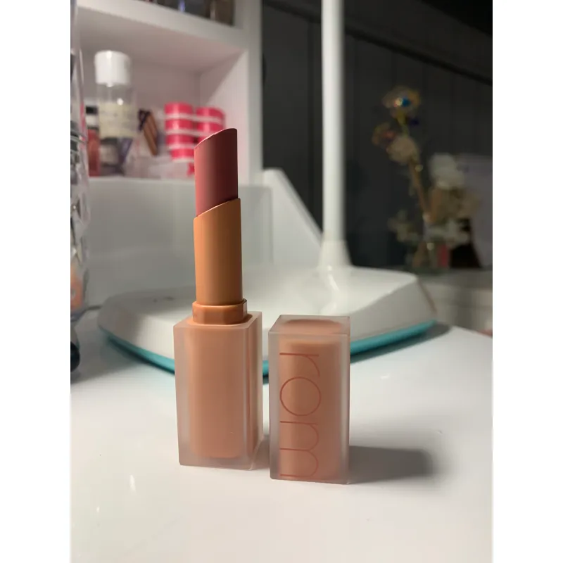 Son thỏi lì, lên màu siêu xinh Hàn Quốc Romand Zero Matte Lipstick màu 22 còn 95% 564652