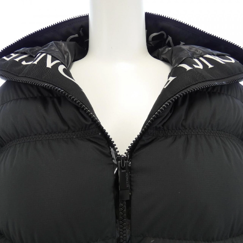 Áo khoác lông vũ MONCLER 635095