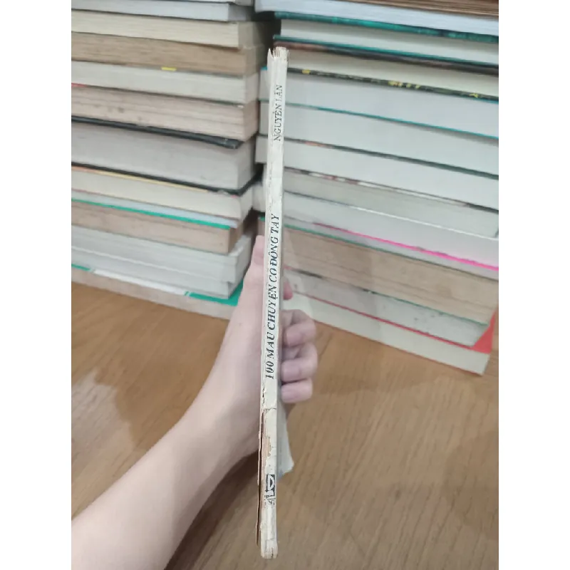 100 mẩu chuyện cổ Đông Tây - Nguyễn Lân 721091