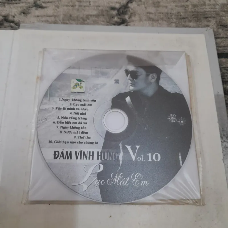 Đàm Vĩnh Hưng- CD Lạc Mất Em Vol 10 Mã số 212B1. Cấp ngày 23/3/2007 755738