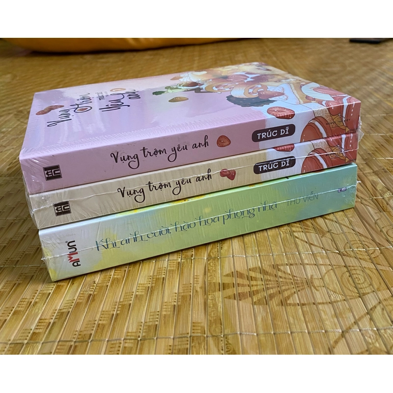 Combo Vụng trộm yêu anh - Khi anh cười hào hoa phong nhã 407552