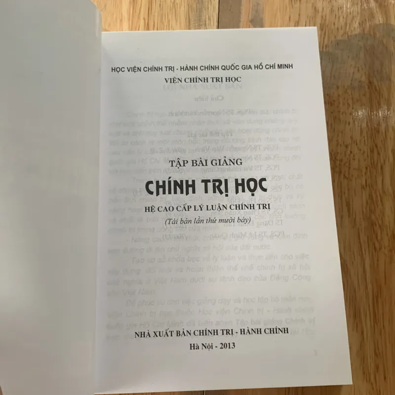 Tập bài giảng chính trị học 1009022