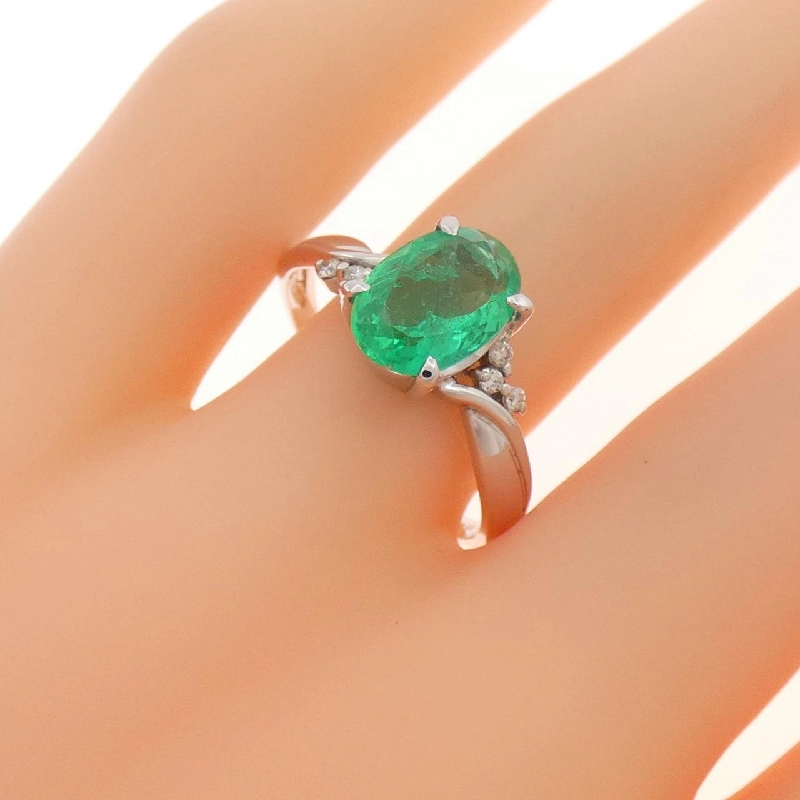 Nhẫn Emerald K18WG 1.51CT - Hàng hiệu Chính hãng 849221