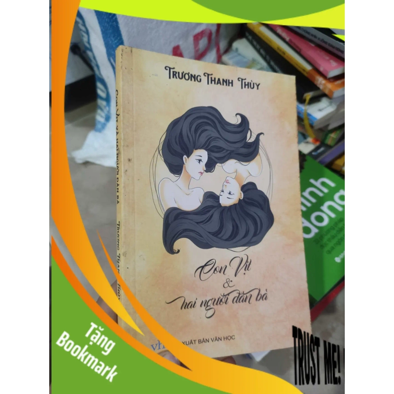 (TẶNG BOOKMARK) Con vịt và hai người đàn bà.RBK01/03 942005