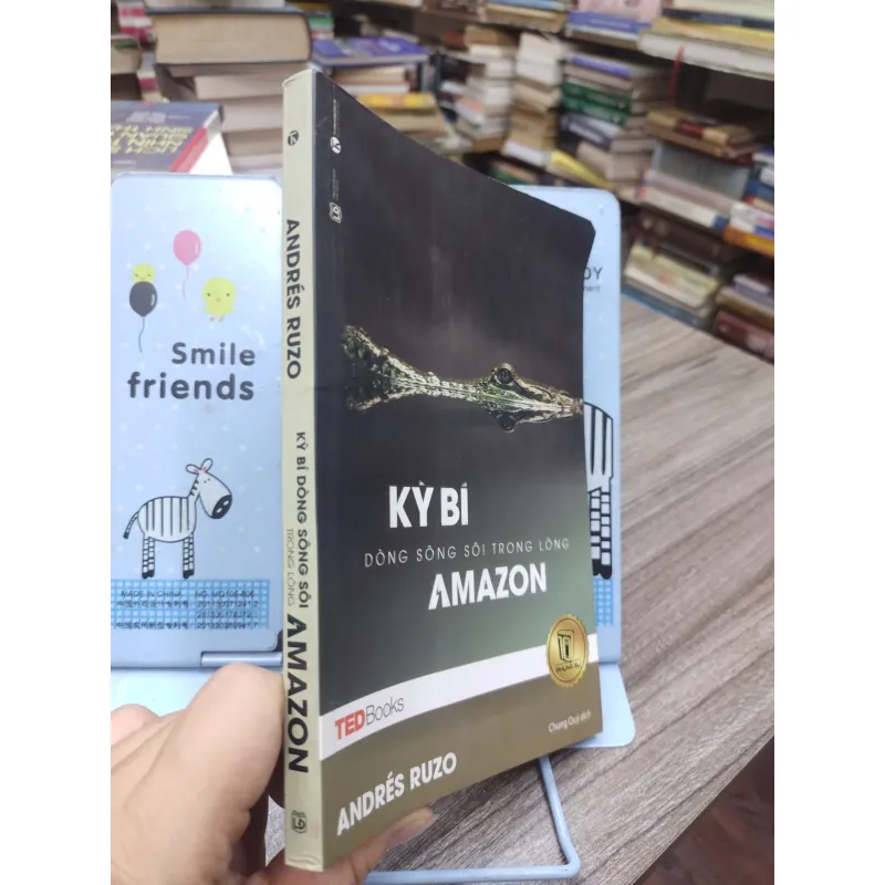 Sách: Kì Bí dòng sông sôi trong lòng Amazon -Tác giả: Andres Ruzo 600110