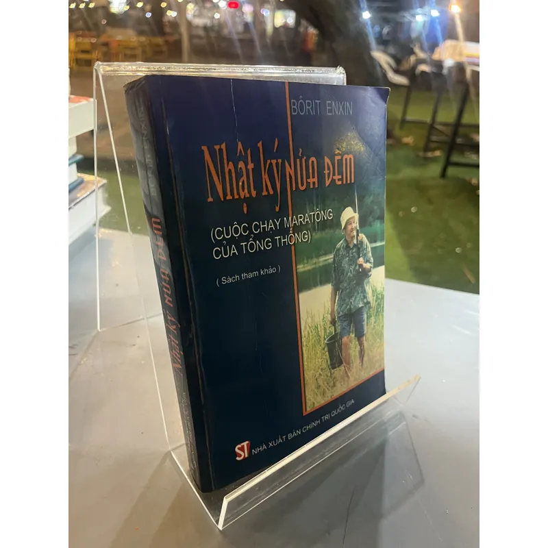 NHẬT KÝ NỬA ĐÊM - BÔRIT ENXIN 731295