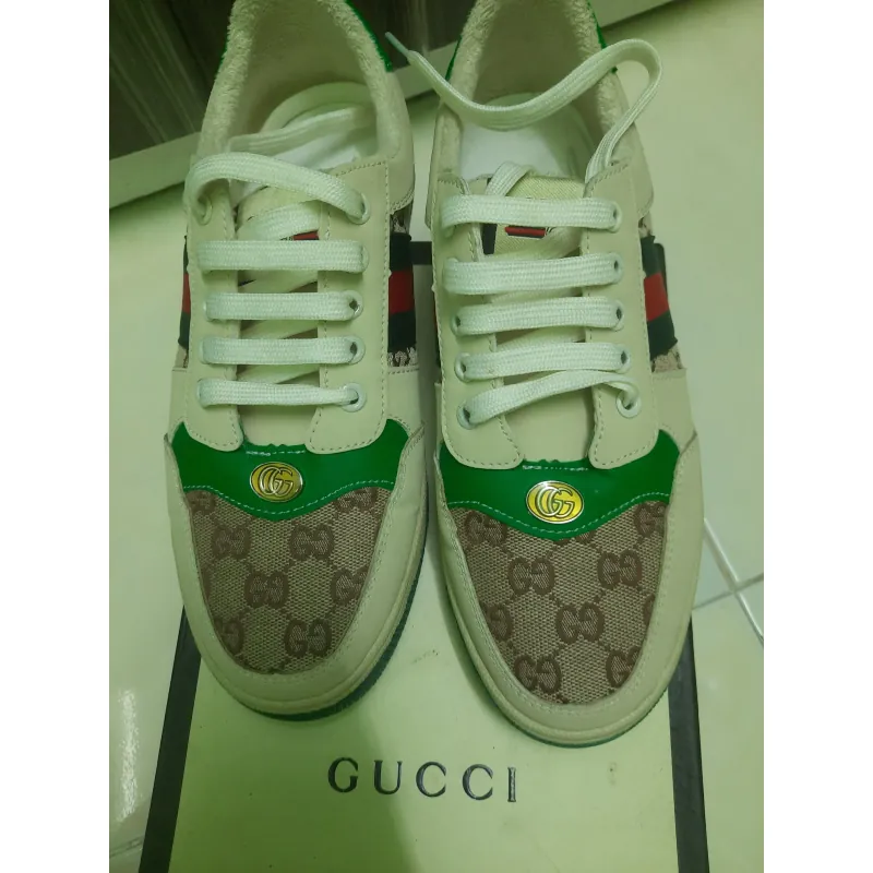 Giày thể thao Gucci đôi họa tiết logo chữ G màu kem đen xanh lá 973262