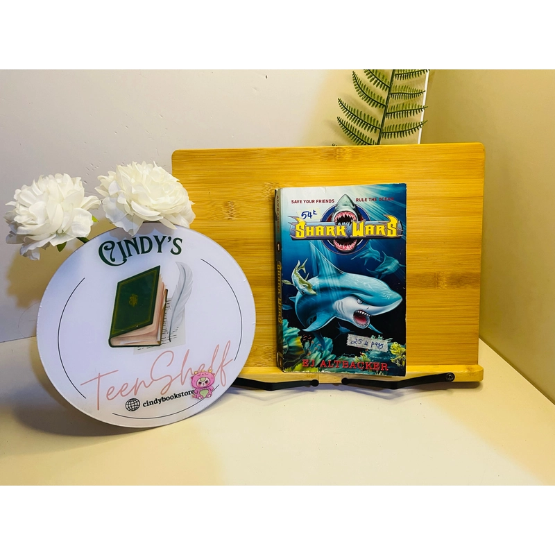 [Sách tiếng Anh 2hand] Like new 90% - Shark Wars – E.J. Altbacker 531289