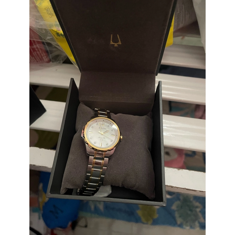 Cần bán lại đồng hồ mới bulova chưa qa sử dụng 530901