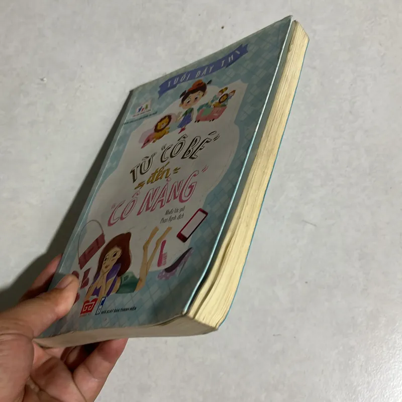Từ “cô bé” đến “cô nàng” 590320