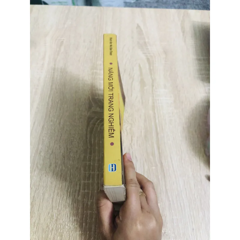 NẮNG MỚI TRANG NGHIÊM  957171