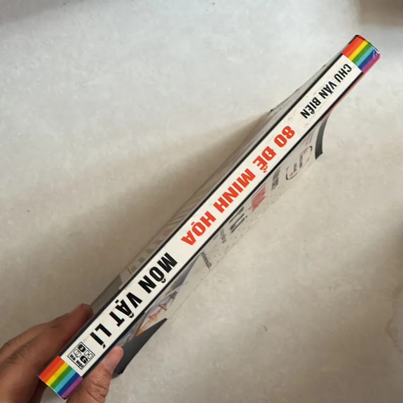 Luyện thi THPT Quốc gia năm 2021 80 đề minh hoạ Môn Vật Lý - Chu Văn Biên 778985