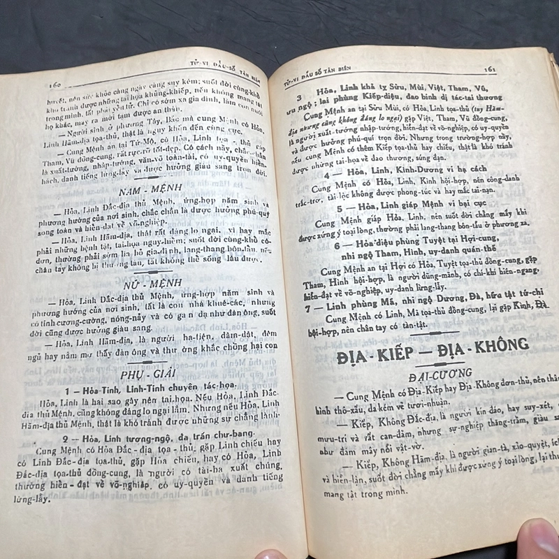 Tử vi đẩu số tân biên Văn Đằng Thái Thứ Lang 317533