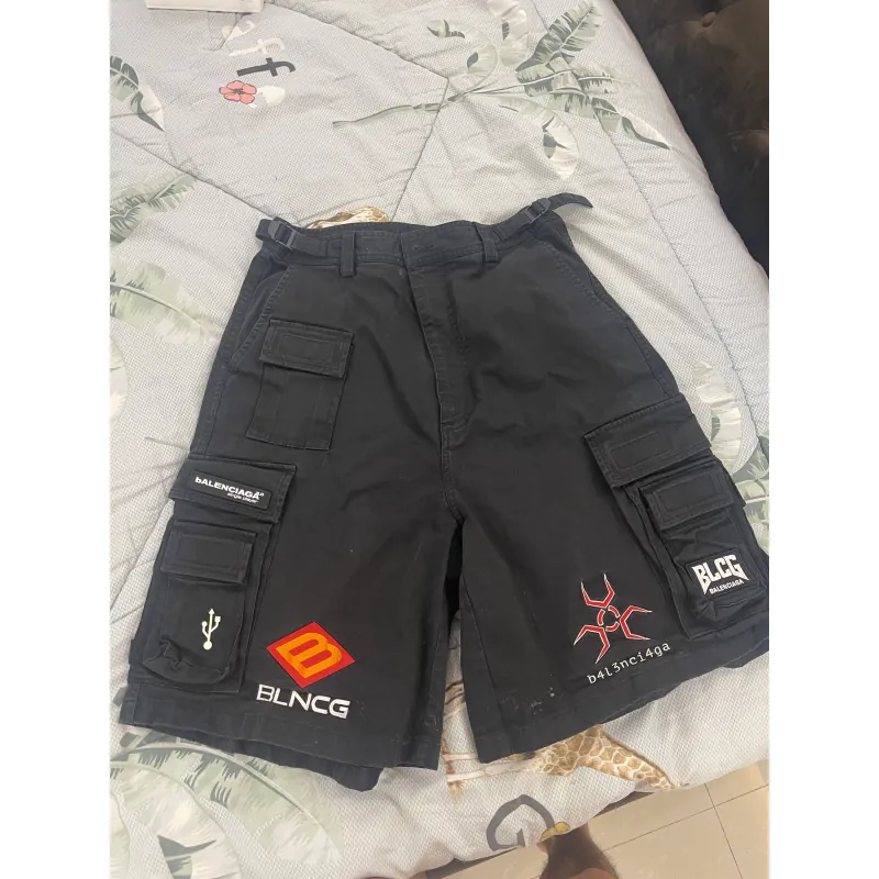 Quần short Cargo Thời Trang Nam Balenciaga size L màu đen 931911