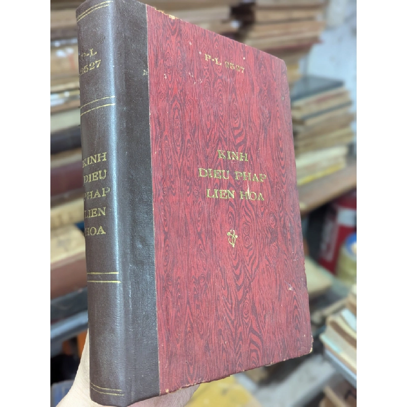 KINH DIỆU PHÁP LIÊN HOA - DỊCH GIẢ THÍCH TUỆ HẢI ( ĐÓNG BÌA XƯA CÒN BÌA GỐC ) 192373