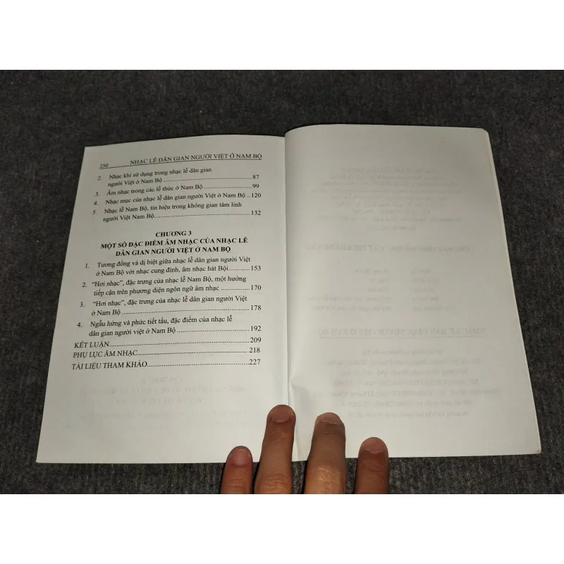 NHẠC LỄ DÂN GIAN NGƯỜI VIỆT Ở NAM BỘ 992512